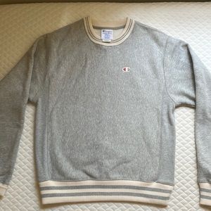 Champion gray pullover sweater (S)